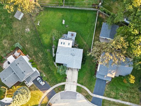 Tiny photo for 3 Oakview Court, Woodridge, IL 60517 (MLS # 12496042)