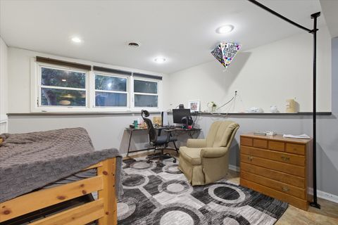 Tiny photo for 3 Oakview Court, Woodridge, IL 60517 (MLS # 12496042)