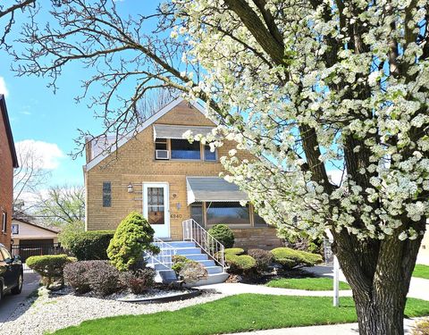Photo of 6940 N Ottawa Avenue, Chicago, IL 60631 (MLS # 12612631)