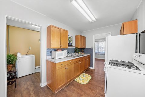 Tiny photo for 1618 Innercircle Drive, Crest Hill, IL 60403 (MLS # 12510354)