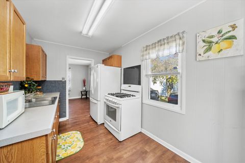 Tiny photo for 1618 Innercircle Drive, Crest Hill, IL 60403 (MLS # 12510354)