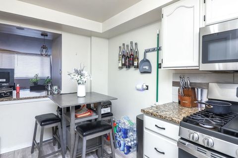 Tiny photo for 6337 Roosevelt Road #309, Berwyn, IL 60402 (MLS # 12467975)
