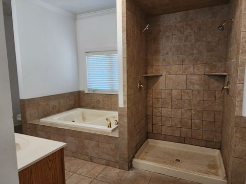 Tiny photo for 405 N DALE Avenue, McHenry, IL 60050 (MLS # 12485761)