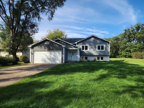 Photo of 405 N DALE Avenue, McHenry, IL 60050 (MLS # 12485761)