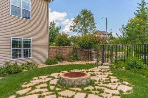 Tiny photo for 1302 Watersound Way, Bloomington, IL 61705 (MLS # 12740138)