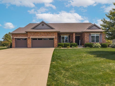 Tiny photo for 1302 Watersound Way, Bloomington, IL 61705 (MLS # 12740138)