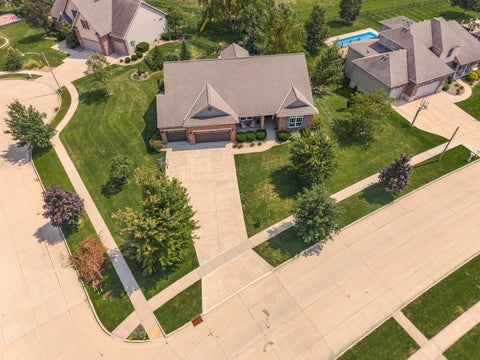 Tiny photo for 1302 Watersound Way, Bloomington, IL 61705 (MLS # 12740138)