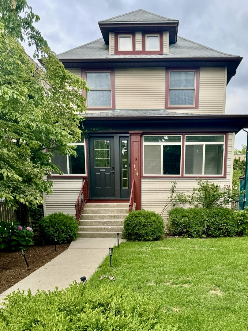 View Oak Park, IL 60302 house