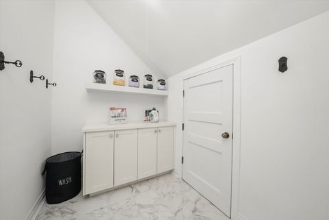 Tiny photo for 3 Hillburn Court, North Barrington, IL 60010 (MLS # 12410191)