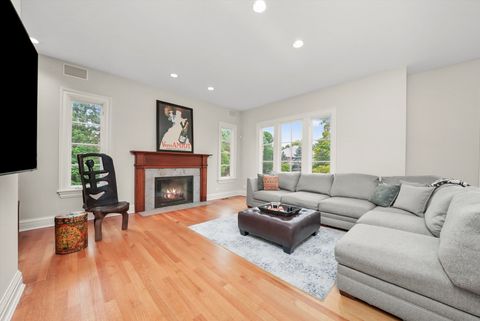 Tiny photo for 3 Hillburn Court, North Barrington, IL 60010 (MLS # 12410191)