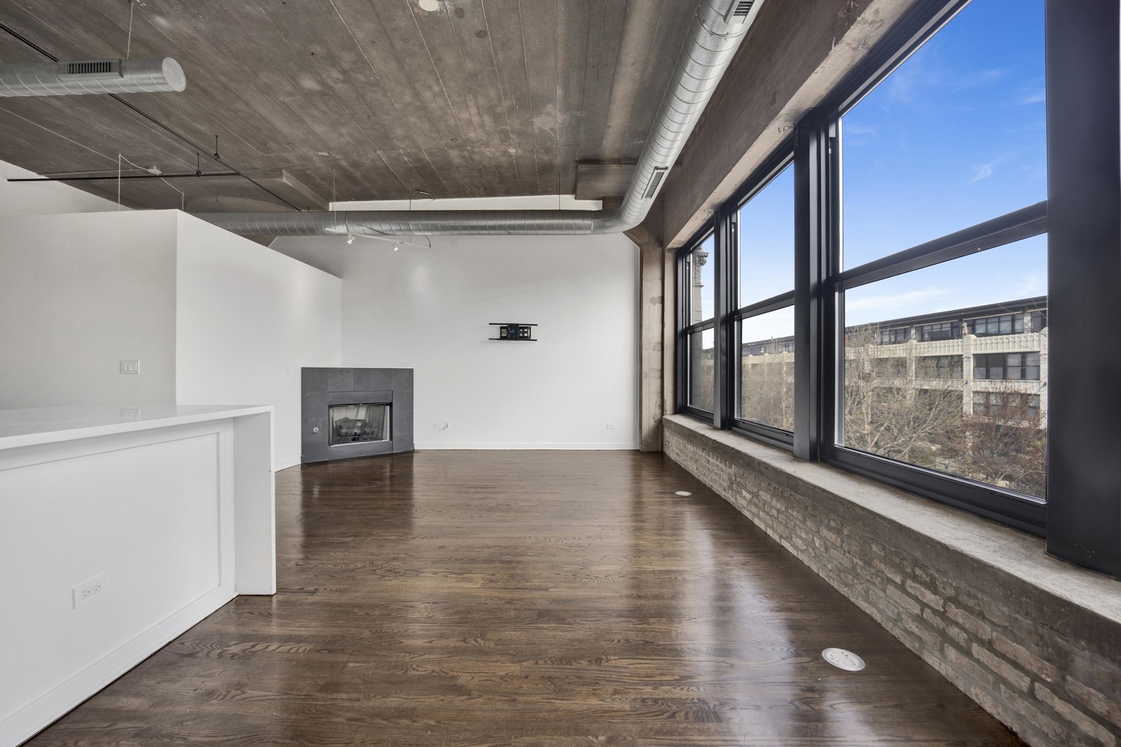 1001 W 15TH Street 335