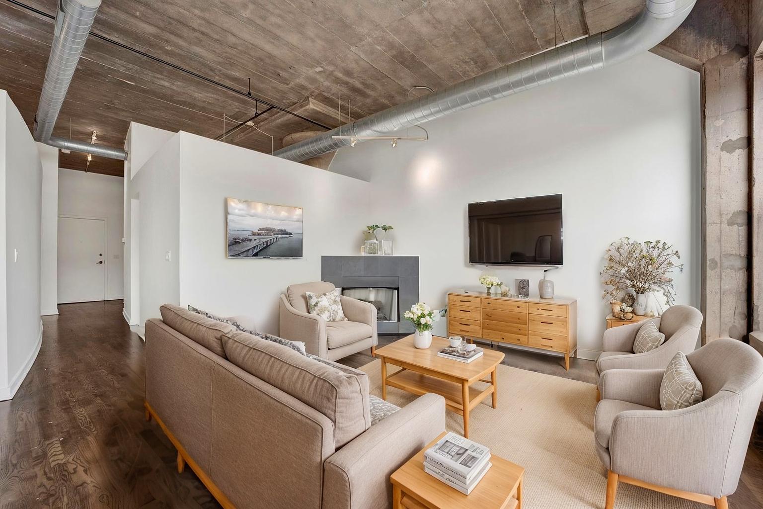 1001 W 15TH Street 335