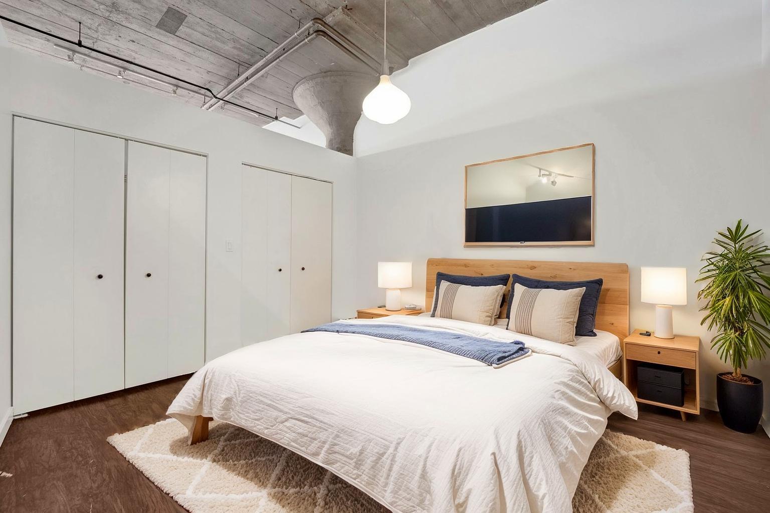 1001 W 15TH Street 335