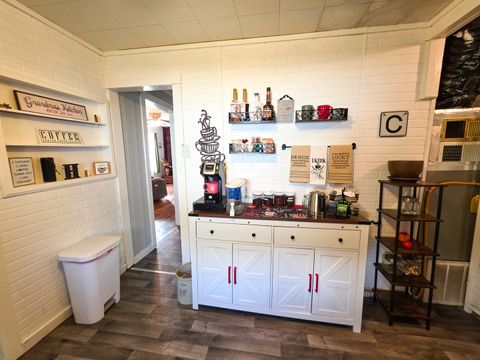 Tiny photo for 127 Park Avenue, Flora, IL 62839 (MLS # 12587476)