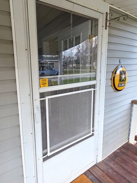 Tiny photo for 127 Park Avenue, Flora, IL 62839 (MLS # 12587476)