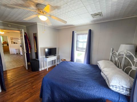 Tiny photo for 127 Park Avenue, Flora, IL 62839 (MLS # 12587476)