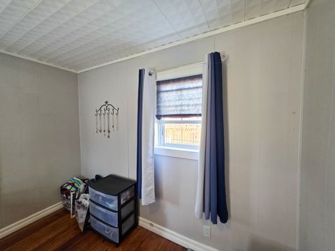 Tiny photo for 127 Park Avenue, Flora, IL 62839 (MLS # 12587476)