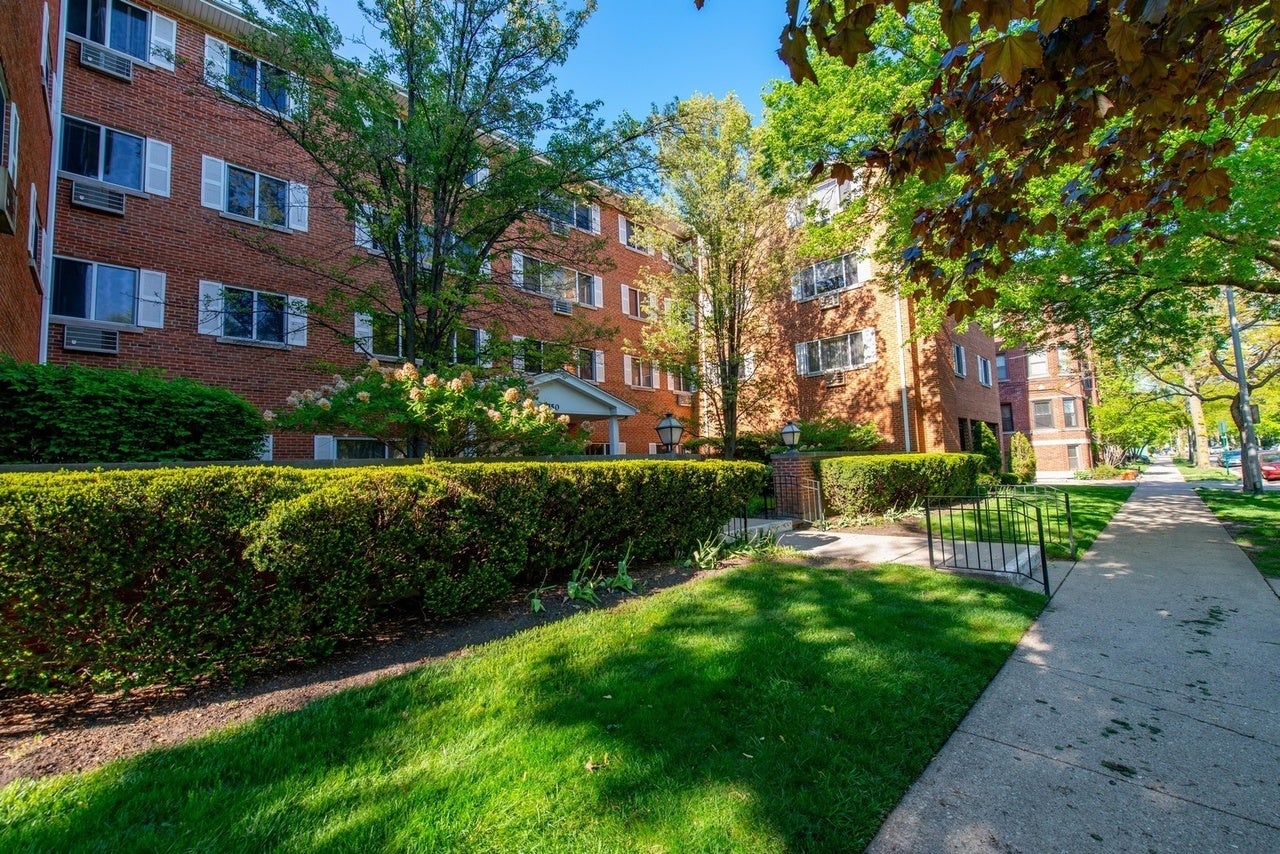 950 Washington Boulevard 109