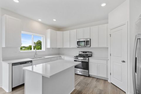 Tiny photo for 32018 Savannah Drive, Lakemoor, IL 60051 (MLS # 12524780)