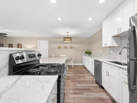Tiny photo for 120 Lakeview Drive #417, Bloomingdale, IL 60108 (MLS # 12646910)
