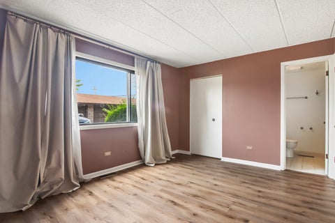 Tiny photo for 9555 Southwest Highway #1S, Oak Lawn, IL 60453 (MLS # 12696186)