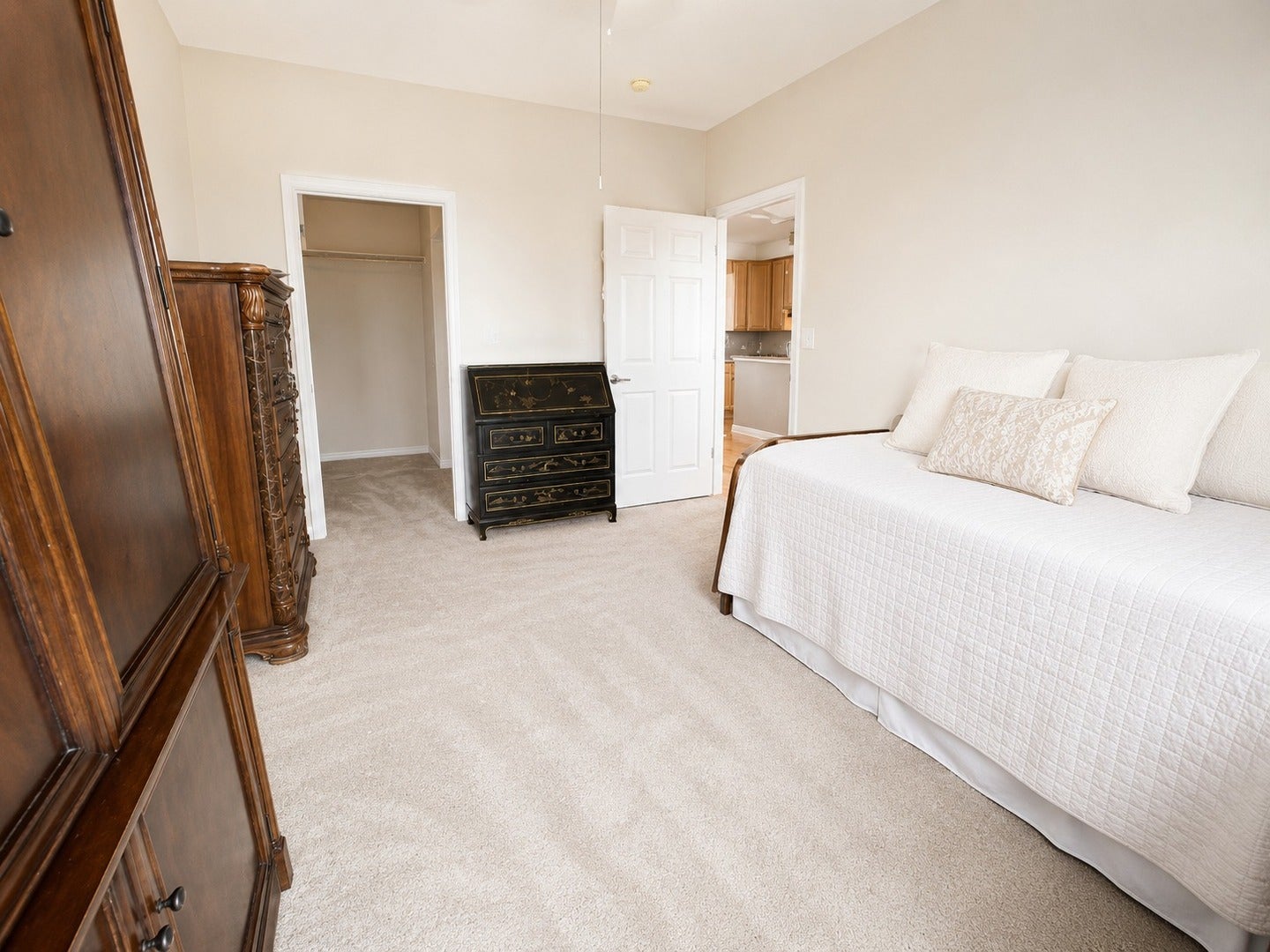 9355 W Irving Park Road 509