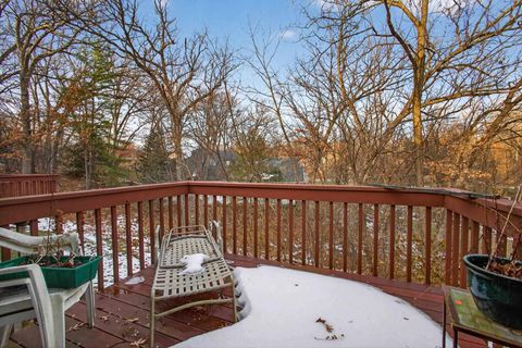 Tiny photo for 4000 46th St Court #5, Rock Island, IL 61201 (MLS # 100000264)