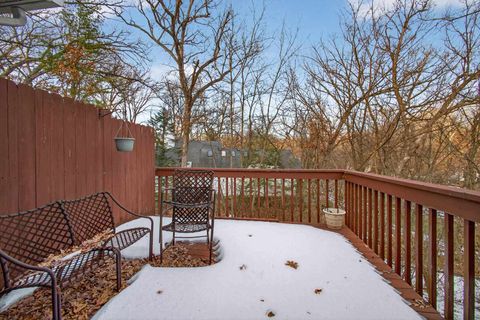 Tiny photo for 4000 46th St Court #5, Rock Island, IL 61201 (MLS # 100000264)