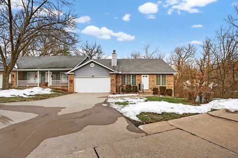 Tiny photo for 4000 46th St Court #5, Rock Island, IL 61201 (MLS # 100000264)