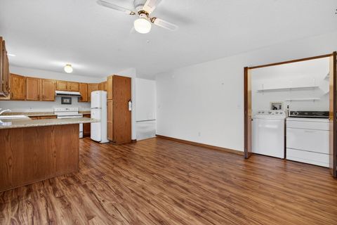 Tiny photo for 4000 46th St Court #5, Rock Island, IL 61201 (MLS # 100000264)