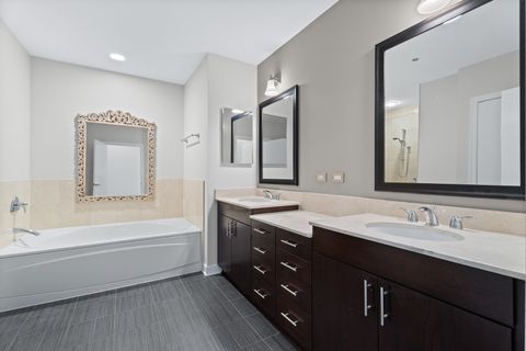 Tiny photo for 1211 S Prairie Avenue #4805, Chicago, IL 60605 (MLS # 12555100)