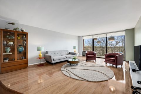 Tiny photo for 2000 Saint Regis Drive #6B, Lombard, IL 60148 (MLS # 12543267)