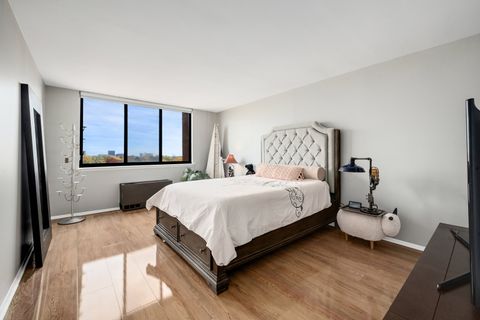 Tiny photo for 2000 Saint Regis Drive #6B, Lombard, IL 60148 (MLS # 12543267)