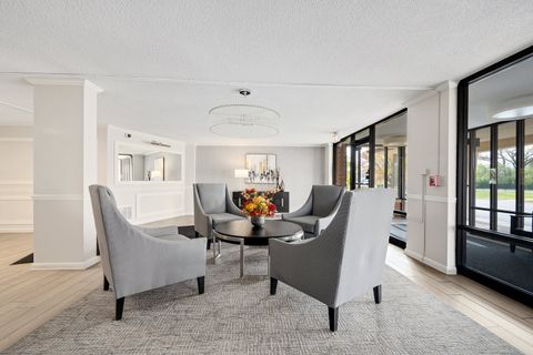 Tiny photo for 2000 Saint Regis Drive #6B, Lombard, IL 60148 (MLS # 12543267)