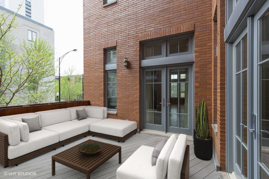433 W Superior Street