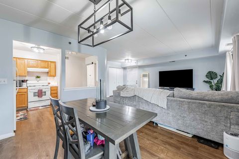 Tiny photo for 9527 S 54th Avenue #2B, Oak Lawn, IL 60453 (MLS # 12615238)