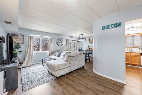 Tiny photo for 9527 S 54th Avenue #2B, Oak Lawn, IL 60453 (MLS # 12615238)