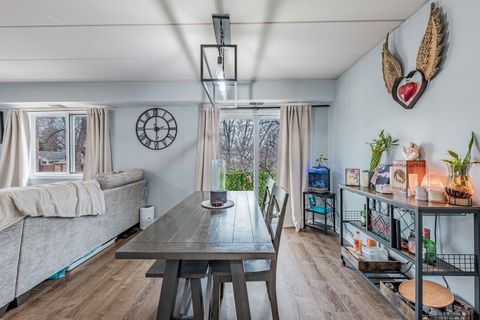 Tiny photo for 9527 S 54th Avenue #2B, Oak Lawn, IL 60453 (MLS # 12615238)