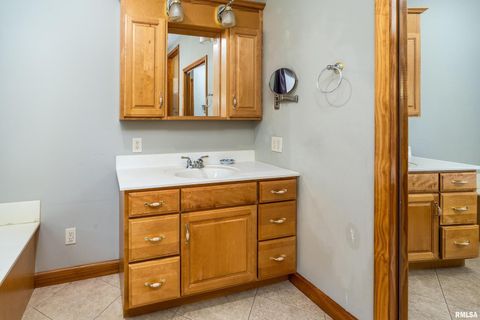 Tiny photo for 125 Princess Lane, Carbondale, IL 62901 (MLS # EB460361)