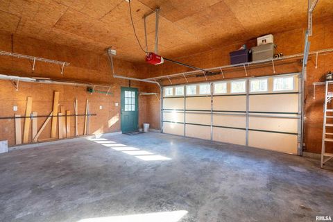 Tiny photo for 125 Princess Lane, Carbondale, IL 62901 (MLS # EB460361)