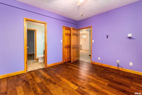 Tiny photo for 125 Princess Lane, Carbondale, IL 62901 (MLS # EB460361)