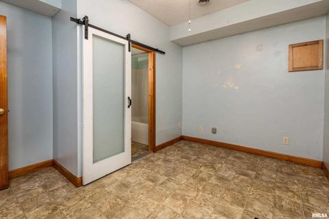 Tiny photo for 125 Princess Lane, Carbondale, IL 62901 (MLS # EB460361)