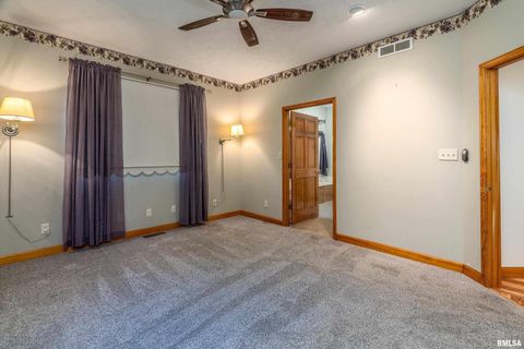Tiny photo for 125 Princess Lane, Carbondale, IL 62901 (MLS # EB460361)