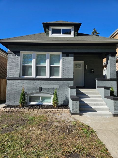 Photo of 8548 S Essex Avenue, Chicago, IL 60617 (MLS # 12503404) Photo of 8548 S Essex Avenue, Chicago, IL 60617 (MLS # 12503404)