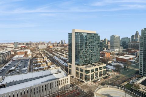Tiny photo for 500 W Superior Street #1308, Chicago, IL 60654 (MLS # 12535655)