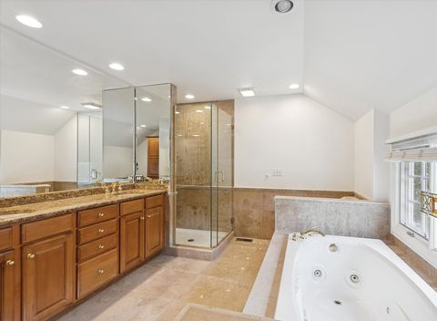 Tiny photo for 660 S Buckingham Court, Lake Forest, IL 60045 (MLS # 12489887)