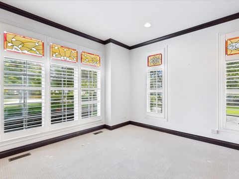 Tiny photo for 660 S Buckingham Court, Lake Forest, IL 60045 (MLS # 12489887)