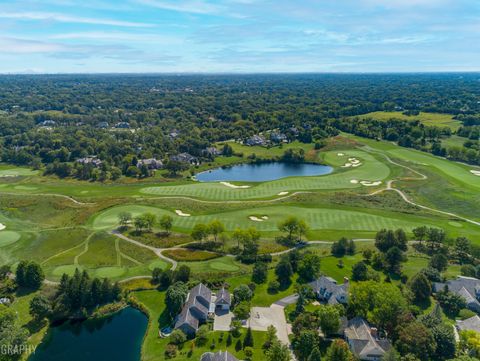 Tiny photo for 660 S Buckingham Court, Lake Forest, IL 60045 (MLS # 12489887)