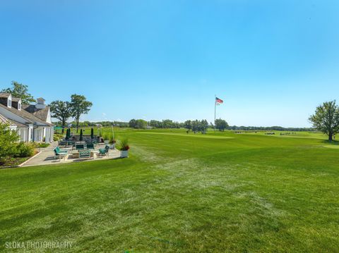 Tiny photo for 660 S Buckingham Court, Lake Forest, IL 60045 (MLS # 12489887)