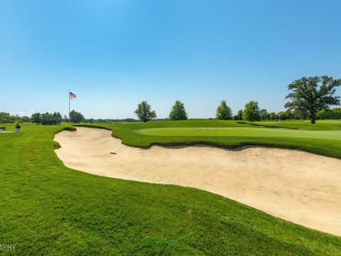 Tiny photo for 660 S Buckingham Court, Lake Forest, IL 60045 (MLS # 12489887)